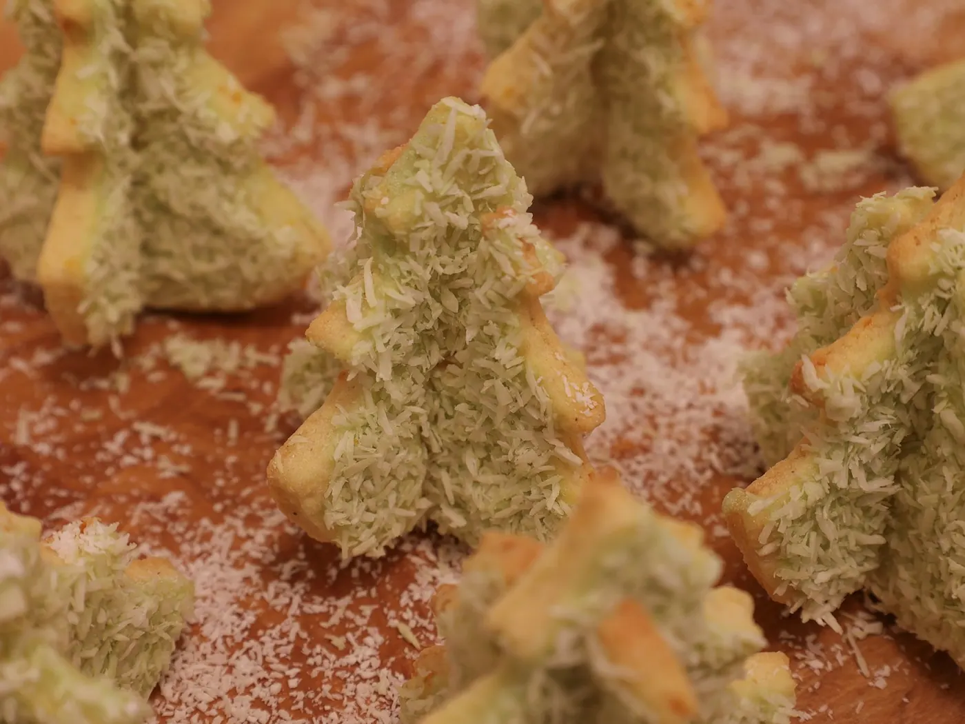 Alberelli di Natale croccanti al pesto