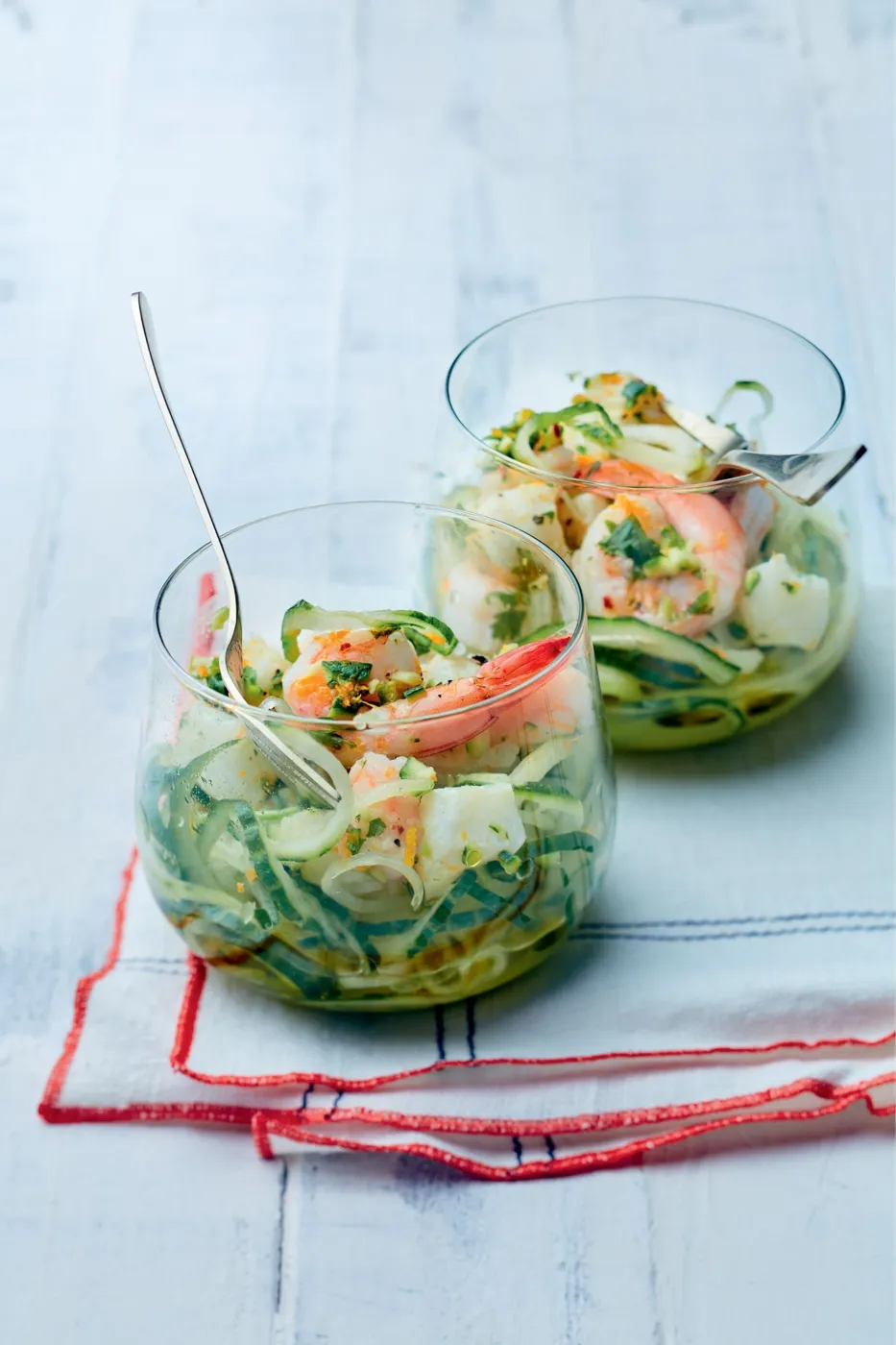 Citrusceviche med gurknudlar