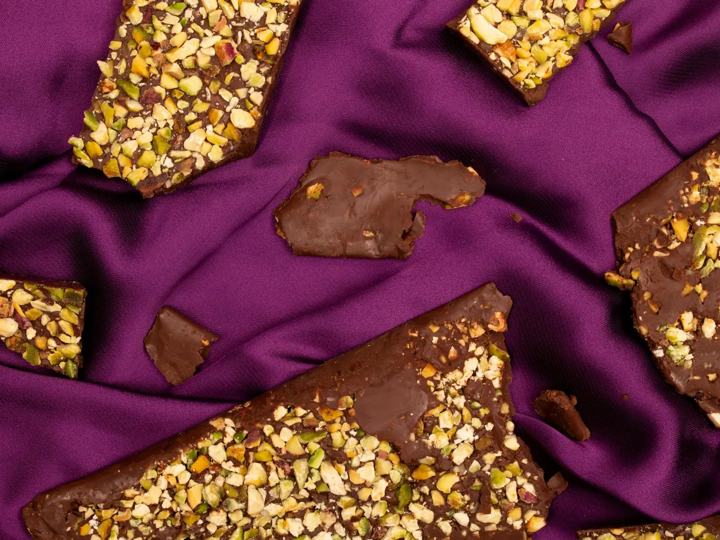 Quadrotti di cioccolato alla frutta secca