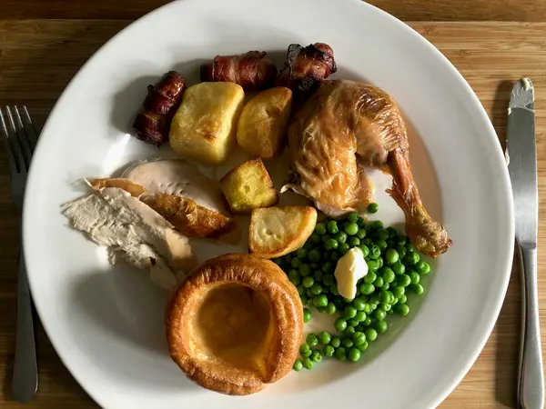 Perlehøne til jul med sellerifritter