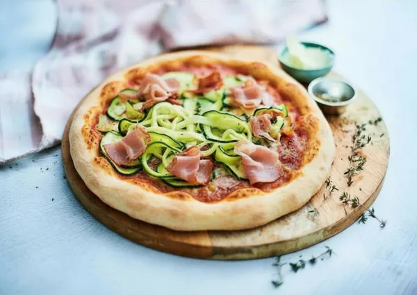 Pizza med squashbånd