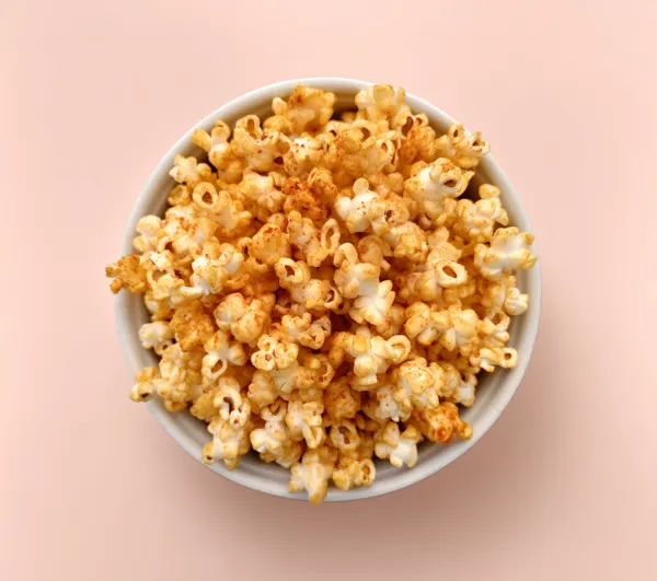 Popcorn med røget paprika