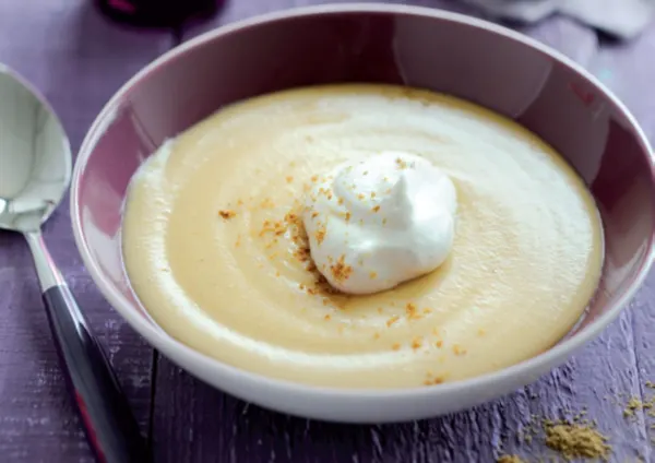 Velouté de lentilles corail au lait d'amandes