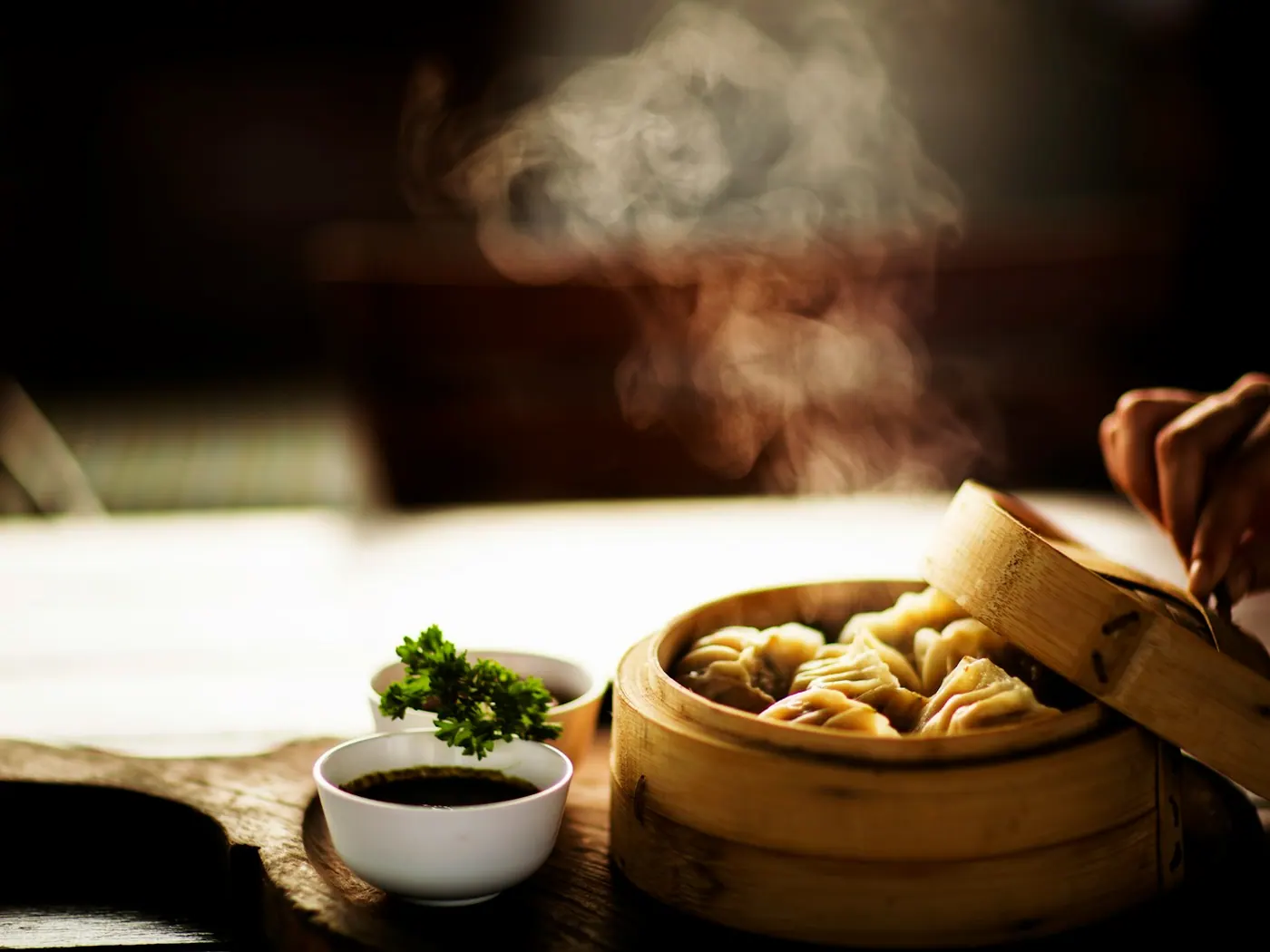 Dampede dumplings med svinekød