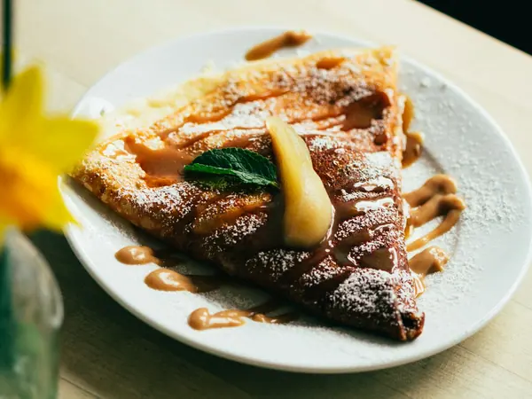 Pandekage-croissanter med saltkaramel