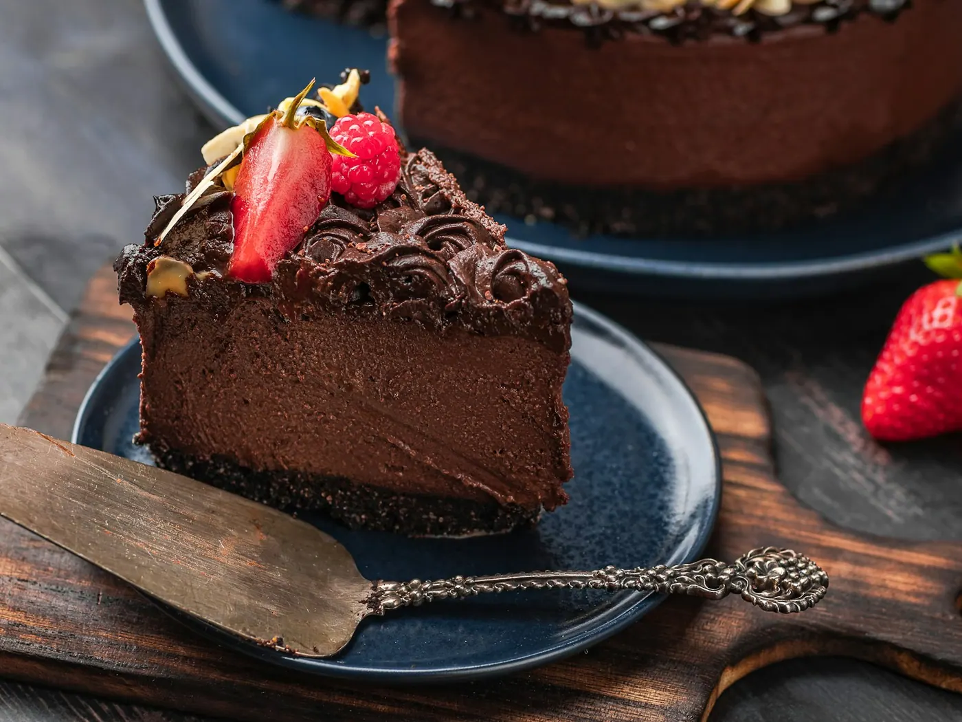 Cheesecake ohne Backen in der Schokoladenhülle