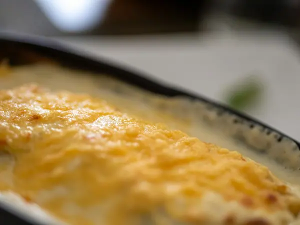Tartiflette med bacon og cancoillotte
