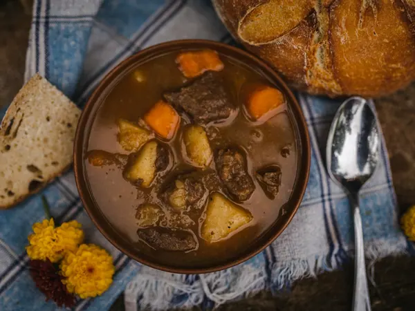 Agneau mijoté aux légumes nouveaux