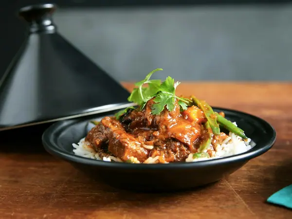 Tajine di pollo alle prugne
