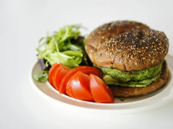 Burgers haricots noirs, coriandre et citron vert