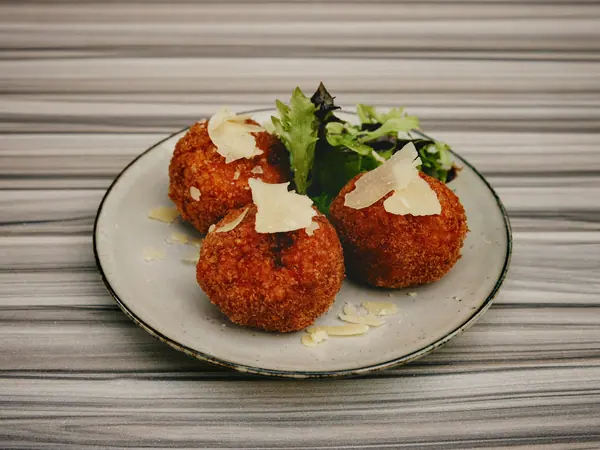 Kødboller med kylling og parmesan