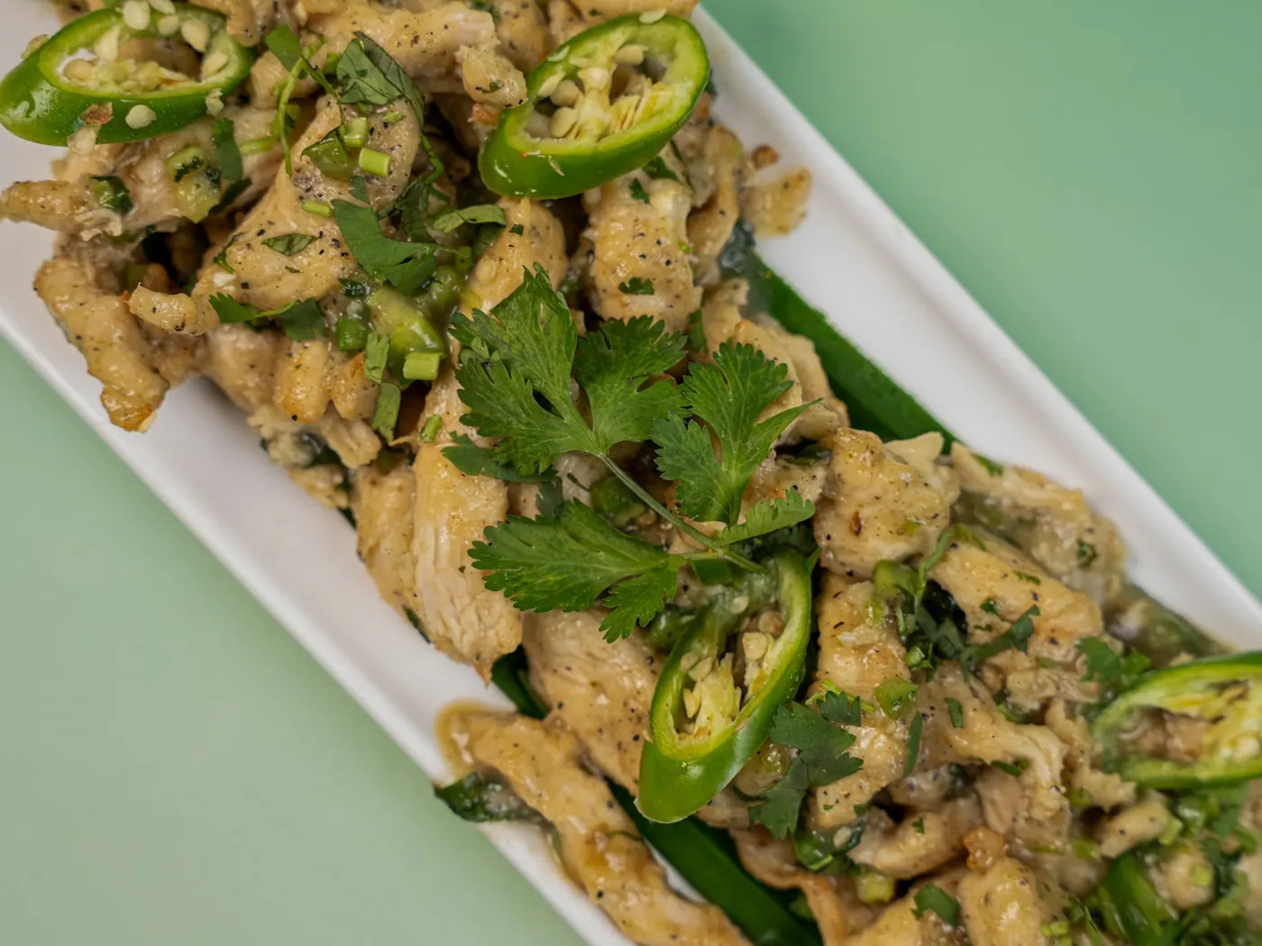 เบอร์เกอร์ไก่ผักชีฮาลาปินโญ
