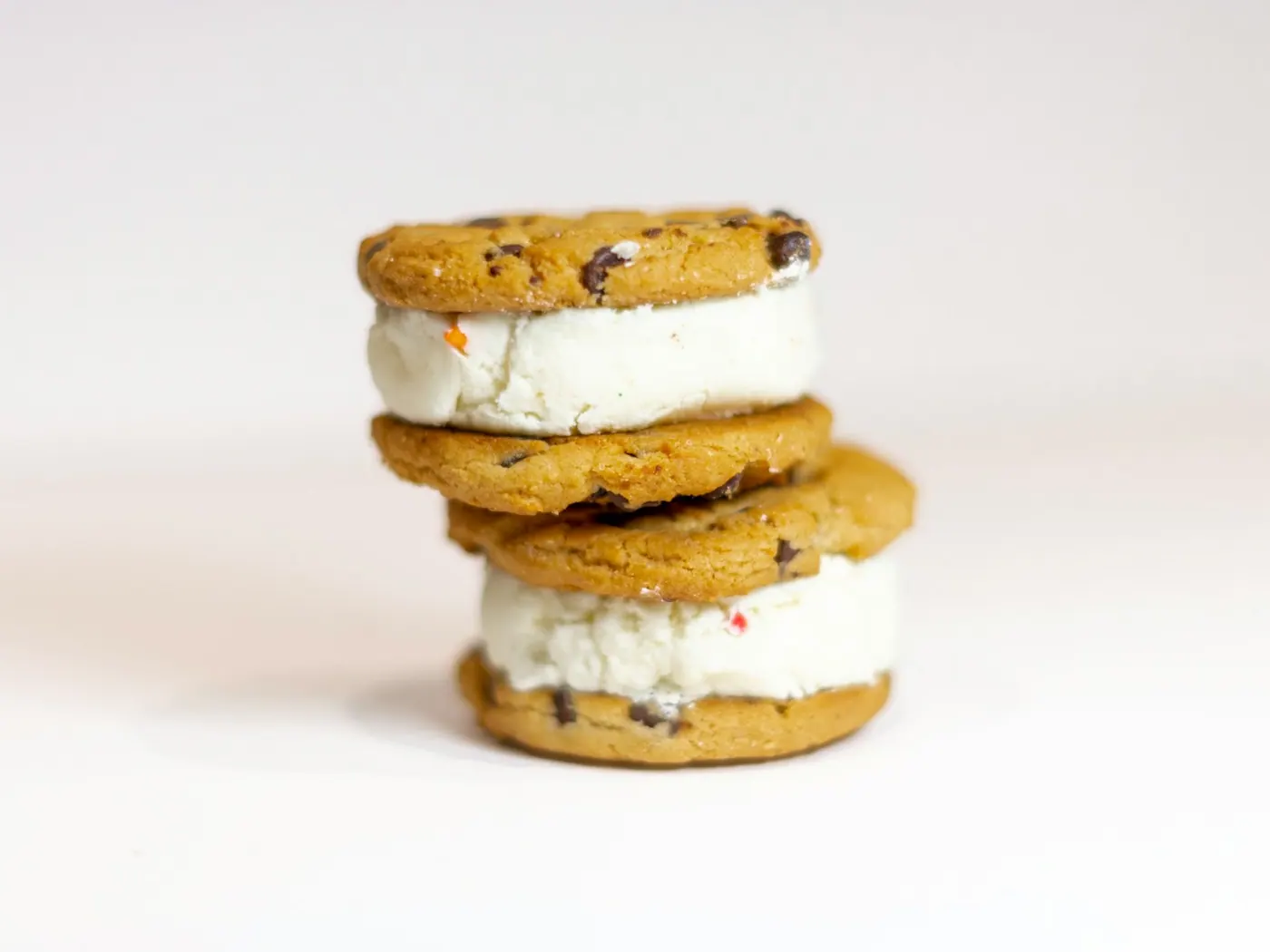 Blondies Cookies and Cream