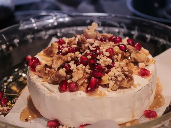 Brie chaud aux cranberries et fruits secs