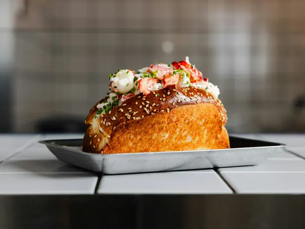 ล็อบสเตอร์โรล