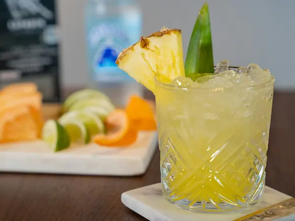 Sangria al moscato e ananas