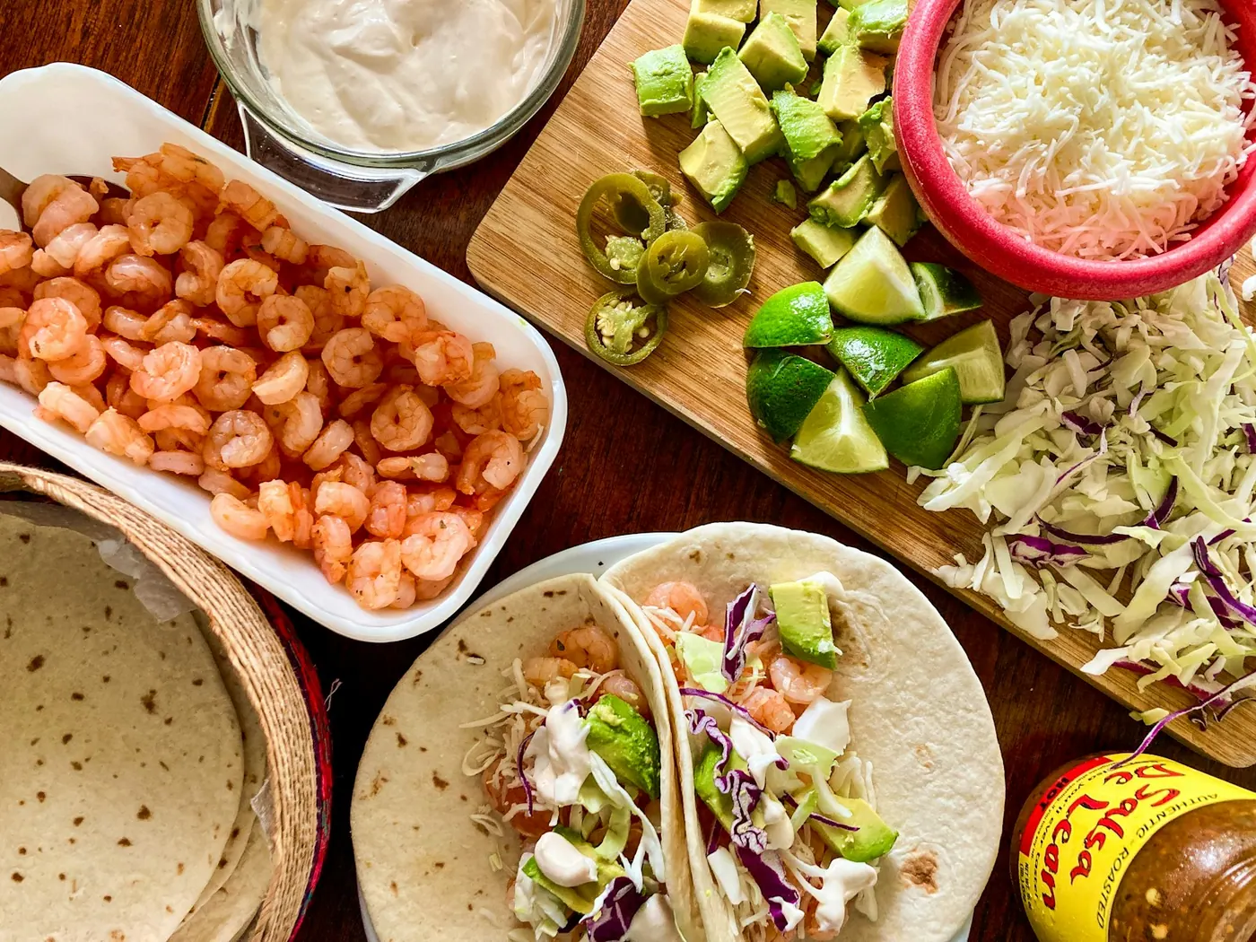 Rapeat katkaraputacot ja guacamole