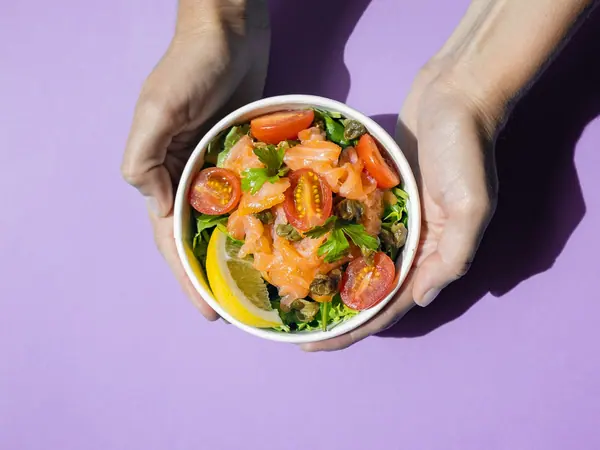 Insalata di salmone stile southwest